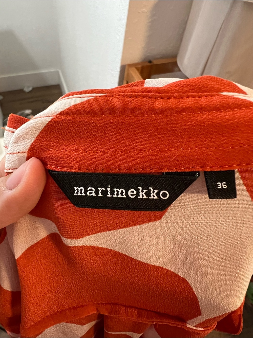 Marimekko Bettina Pienet Kivet Bold Orange and White 100% Silk Dress - Picture 12 of 12